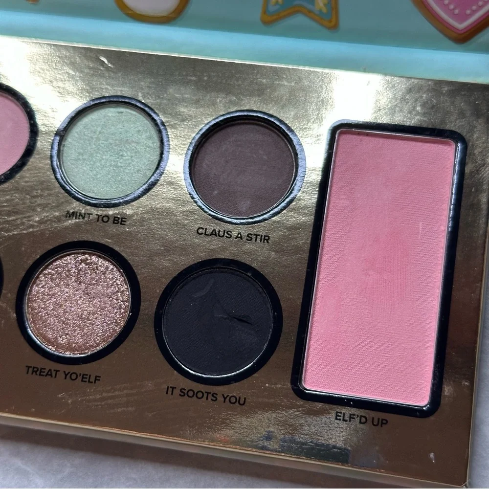 Too‎ Faced Christmas Bake Shoppe Sugar Cookie Palette